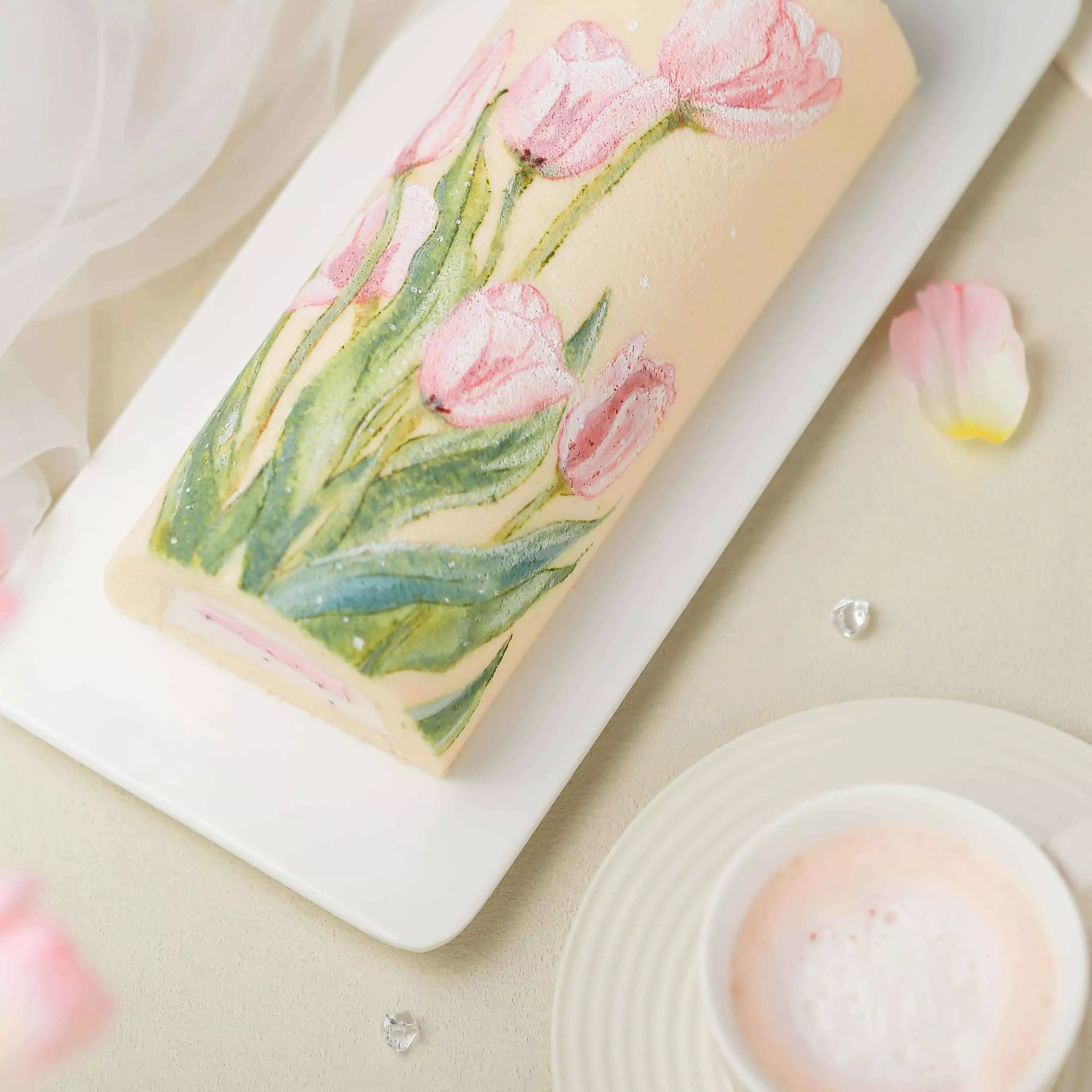 Hand-Painted Tulip Swiss Roll Professional Baking Course