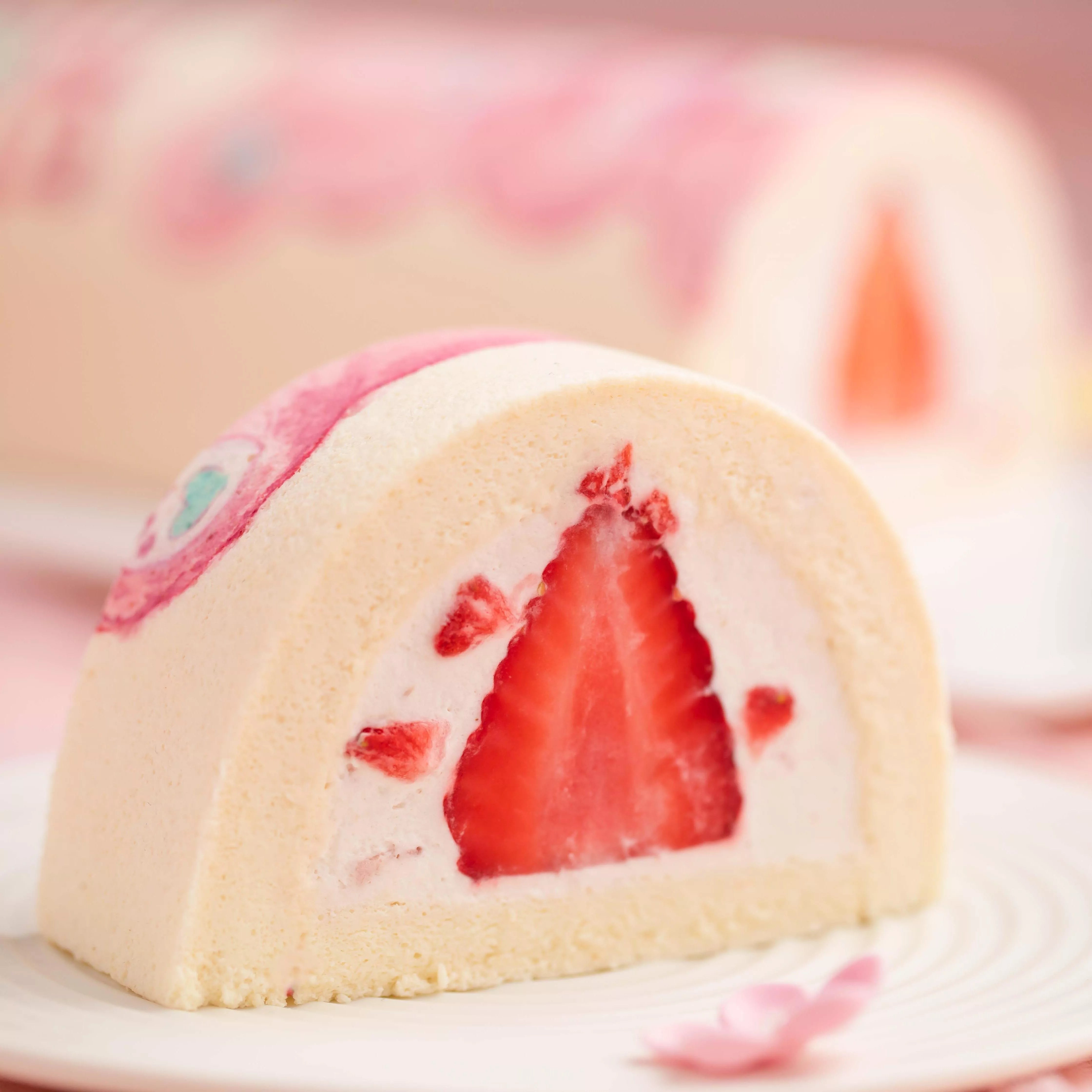Hand-Painted Tulip Swiss Roll Professional Baking Course