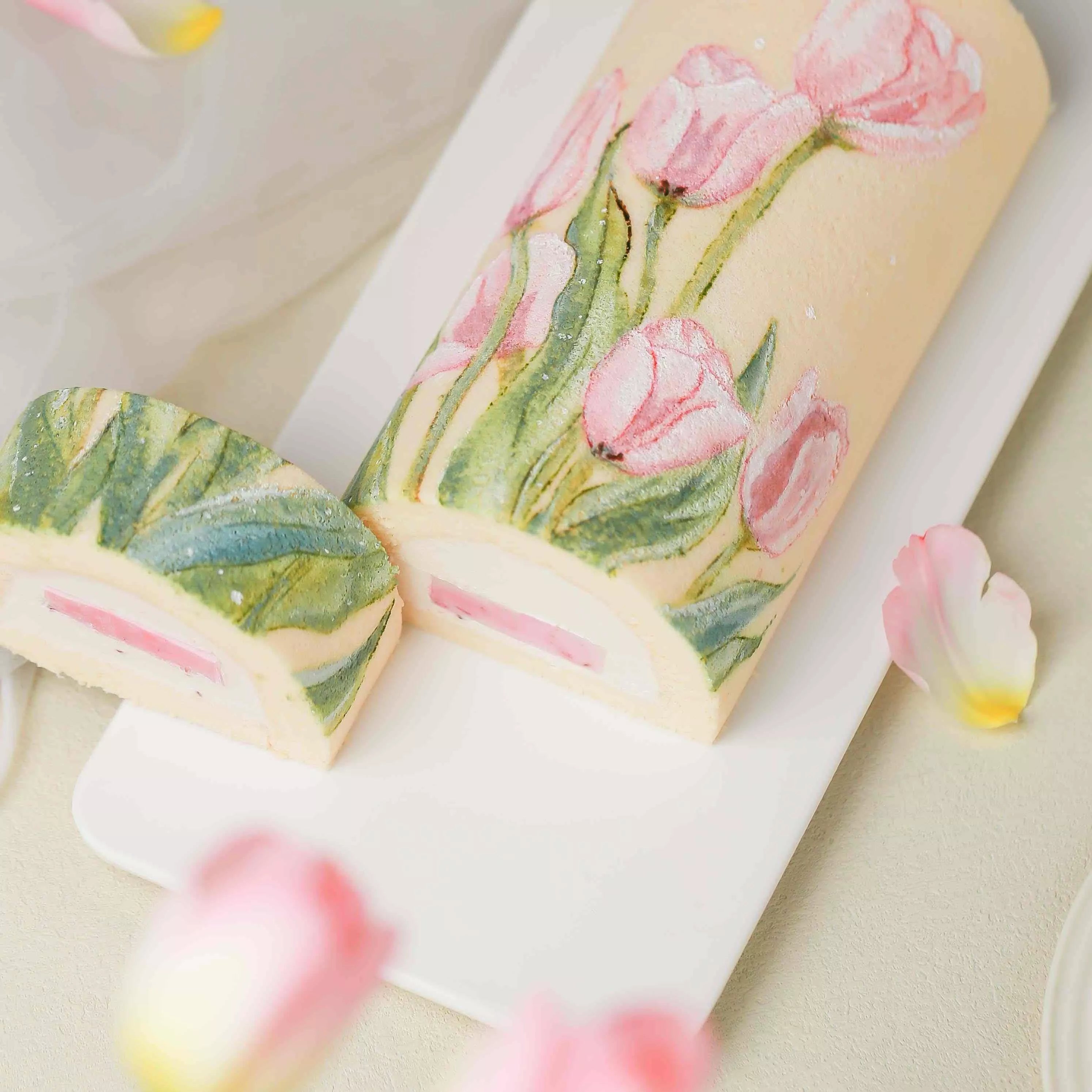 Hand-Painted Tulip Swiss Roll Professional Baking Course